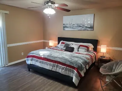 Beautifully design house for relaxation Hotels near Wellston Park