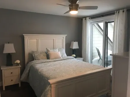 Family-Friendly Condo on Lake Charlevoix!