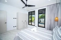 Charming Villa, 5 min walk to Marino Ballena Beach