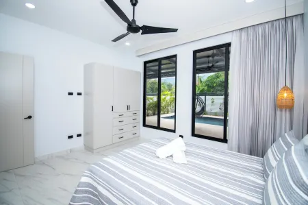 Charming Villa, 5 min walk to Marino Ballena Beach