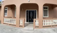 New Gem! Entire Private Three Bedroom Beautiful Caribbean Home Các khách sạn ở 