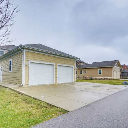 Convenient North Bend Apt Half-Mi to Notre Dame!