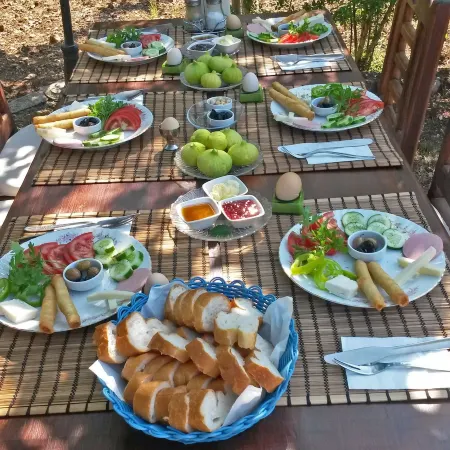 Doga Apartments