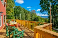 Timberholm Inn