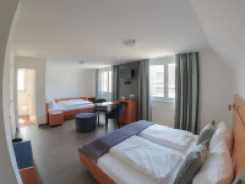 Hotel & Gästehaus Im Ziegelweg Garni