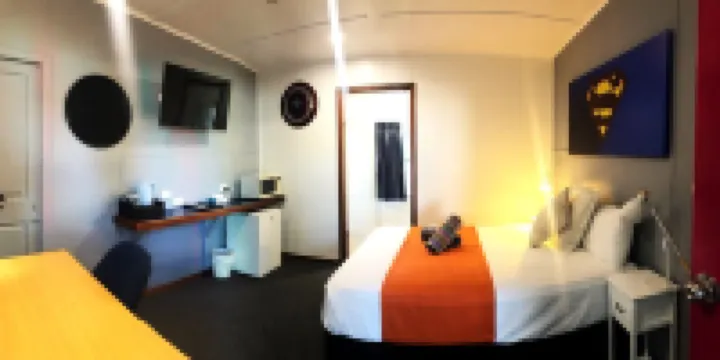 Acacia Motel Hotels in 