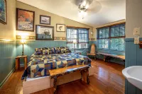 Bear Creek Lodge and Cabins Helen GA.