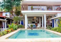Hostel la Botella de Leche - Tamarindo - Kolam Renang