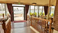 Wherry Hotel - breakfast