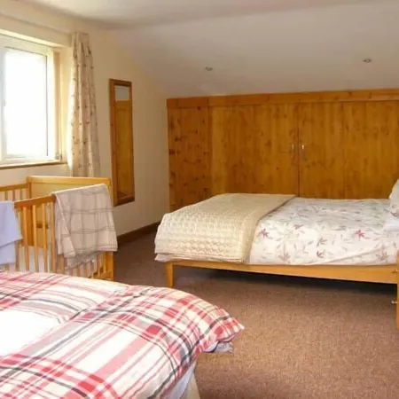 Farmhouse Cottage