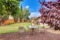 Spacious Oceanside Family Home w/ Fenced-in Yard - Homestays