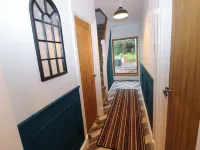 100 Cwmphil Road Hotels in Glynneath