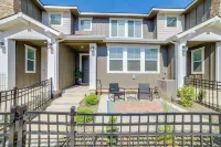 Patio, Park and Peace Skyview Landing in Eagle! - Wifi