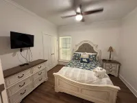 7010 Charming Gulf Shores Bungalow with Private Oasis