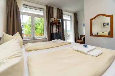 Hotel Holsteinische Schweiz am Dieksee Hotels near Graf Garten