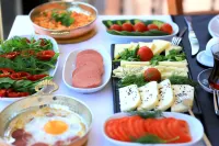 Çamlık 87 Hotel Ayvalık - sarapan