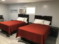 Bay Inn Hotel - parking