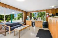 Alpine Motel فنادق في Emory