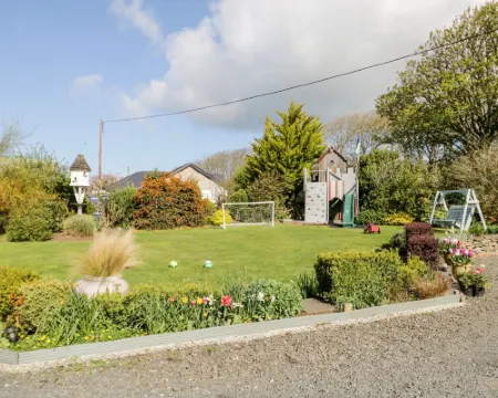 レースサイド コテージ ミロムのホテル