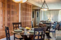 Polo Beach Club - Mountain view