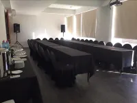 Hotel Umawue - Bãi đậu xe
