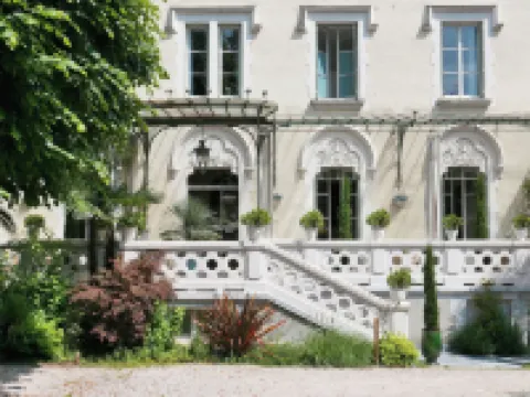 Hôtel Bristol Pau Hotels in Pau