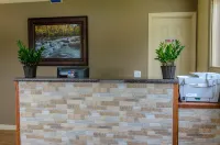 Relax Inn - Bryson City Отели в г. Стекоа