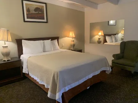 Ventura Beach House Motel