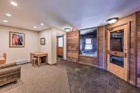 Upscale Condo w/ Balcony < 1/2 Mi to Ski Resort -  Apartamentos vacacionales