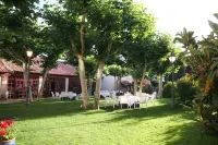 Hotel El Rancho Hotel a Escobar de Polendos
