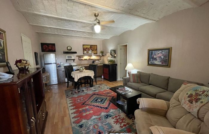 Casita Montana Hotel and Suites