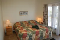 Escape 1770 Motel - No Kids - No Smoking - No Partying Hotels in Agnes Water