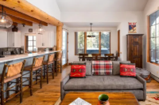 7 Gambler 4 Bedroom Home by Moonlight Basin Lodging