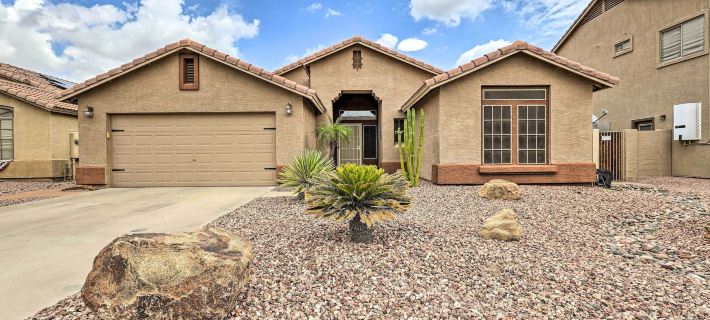 BBQ-Ready Oasis Near Golfing and Surprise Stadium! Hotels in Surprise