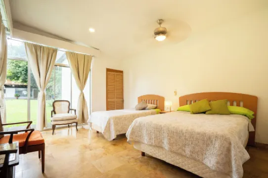 Family-Friendly Oasis with Pool in Cuernavaca