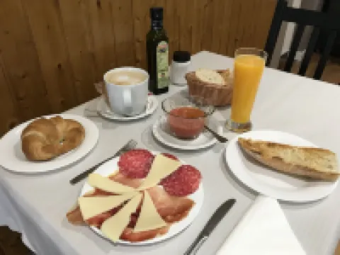 Complejo la Regalina Hotels in Valdes