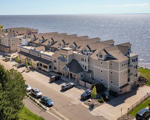 Beacon Pointe on Lake Superior Hotels in Duluth