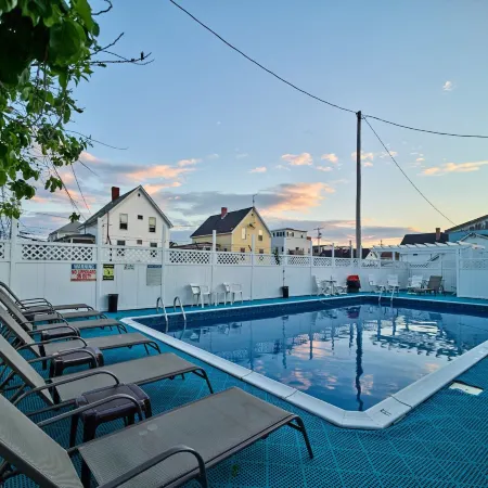 Hillcrest Inn
