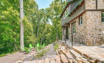 Cozy Steelville Retreat: River + Trail Access!