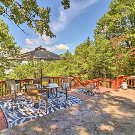 Norfolk Lake Adventure Base! 3 Mi to Water, Deck