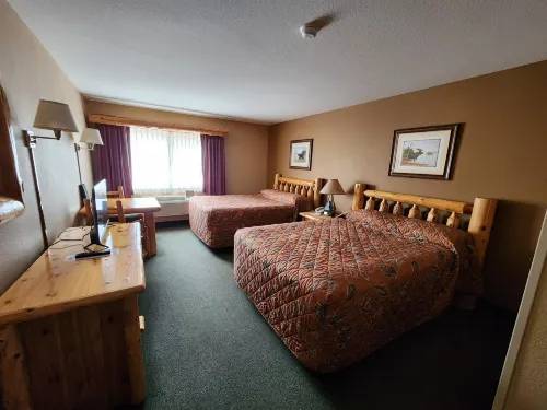 Pine Peaks Lodge & Suites Hotels in Crosslake
