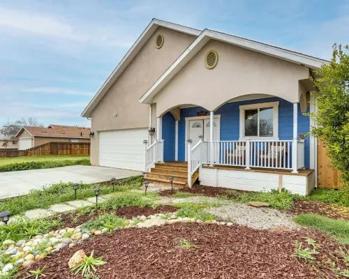 Stunning Clovis Home ~ 1 Mile to Old Town! Hotels in Clovis