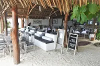 Sea View Lodge Boutique Hotel - Airport Shuttle