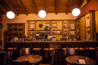 Vitina House - bar