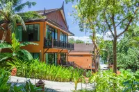 Phi Phi Long Beach Resort & Villa - Uima-altaat