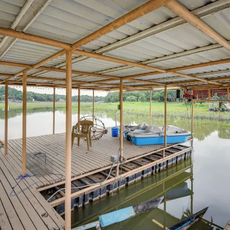 Lake Brownwood Home w/ Private Boat Dock!