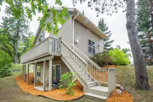 Lakefront Wisconsin Cabin: Dock, Walk to Beach! - 3-Star