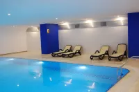 Hilton Garden Inn Kocaeli Sekerpinar - Pools