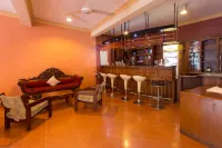 Oak Ray Serene Garden Hotel - bar