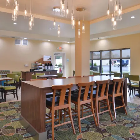 Holiday Inn Express & Suites DEARBORN SW - DETROIT AREA by IHG